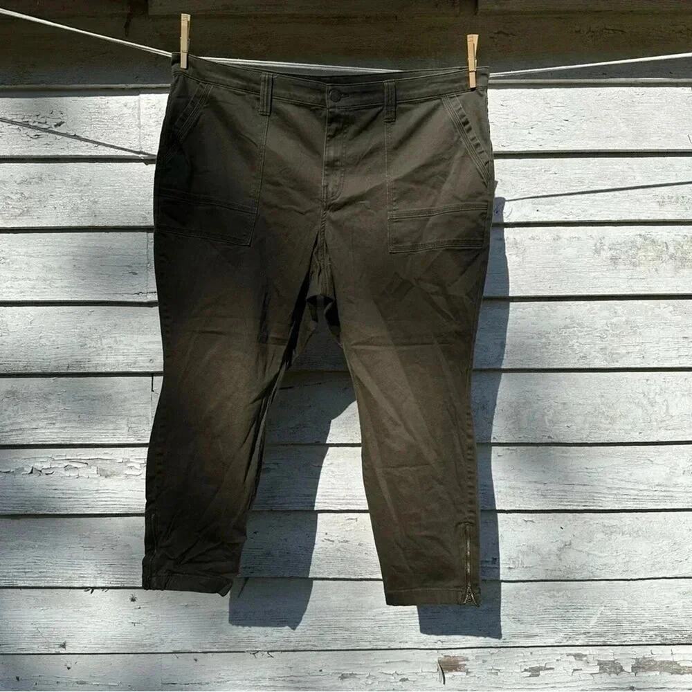 Ever  straight Droit women's ankle pants an excellent‎ condition size 22